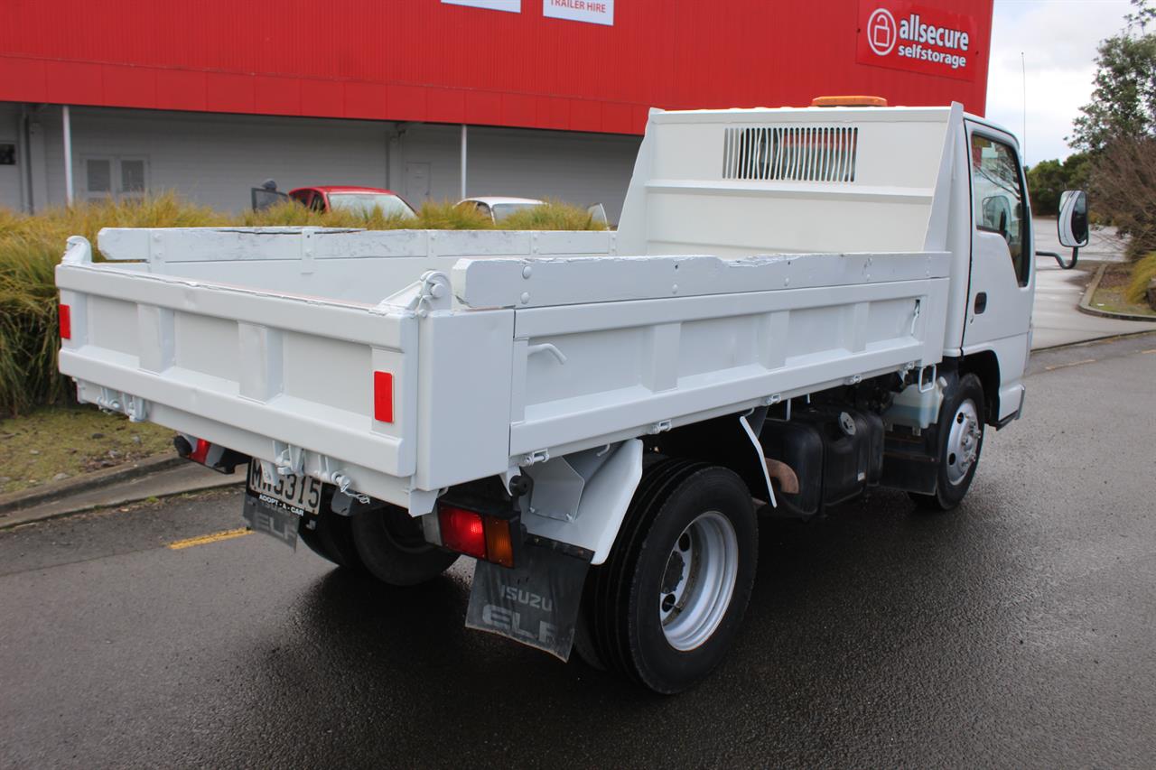 2007 Isuzu ELF