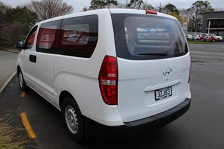 2016 Hyundai ILOAD - Thumbnail