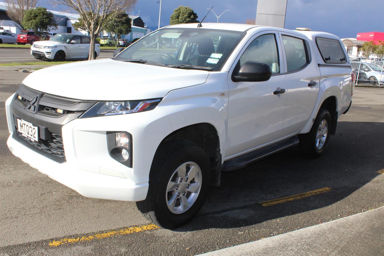 2020 Mitsubishi Triton