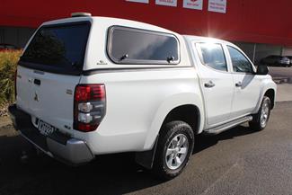 2020 Mitsubishi Triton - Thumbnail
