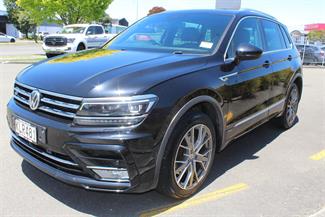 2017 Volkswagen Tiguan - Thumbnail