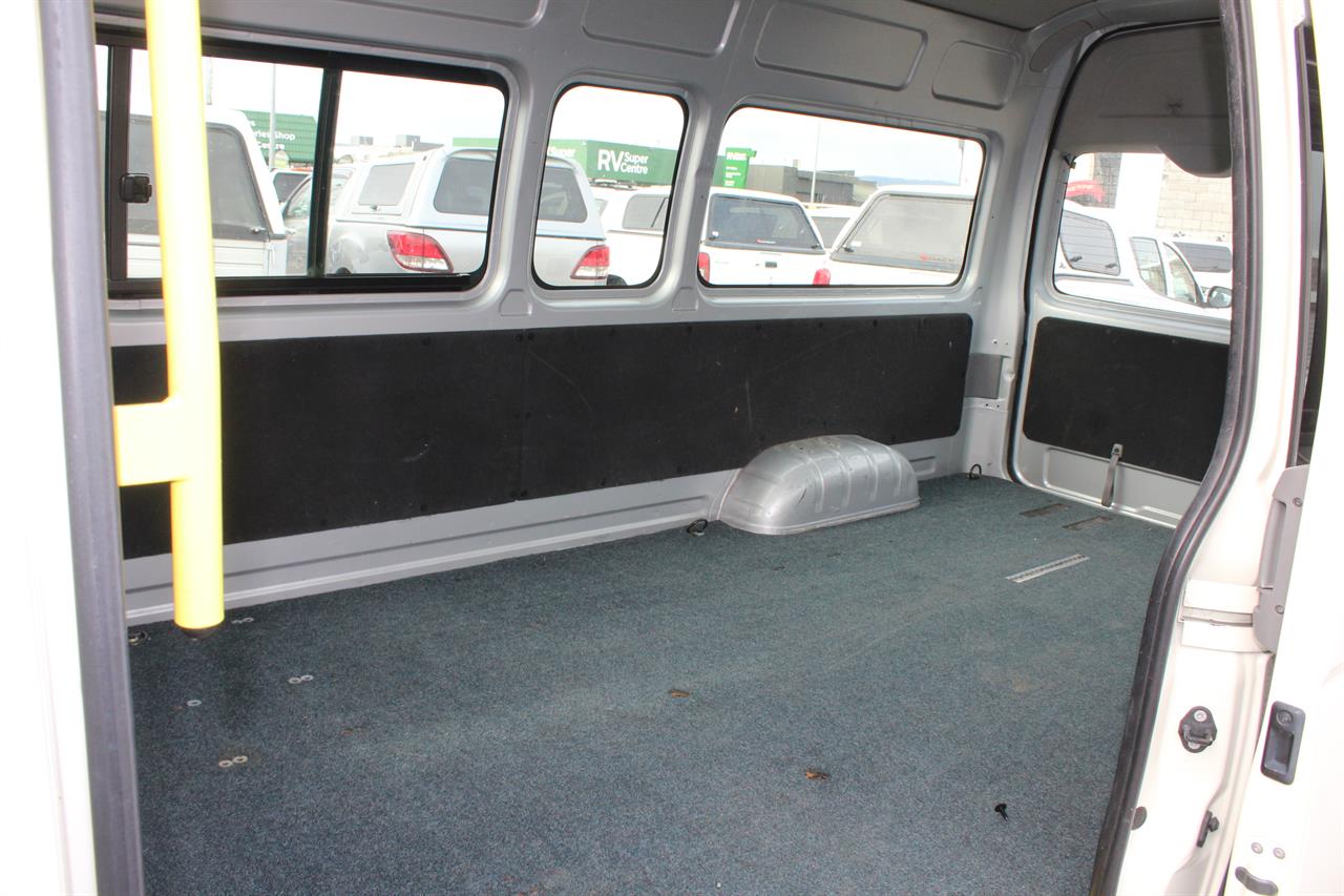 2009 Toyota Hiace