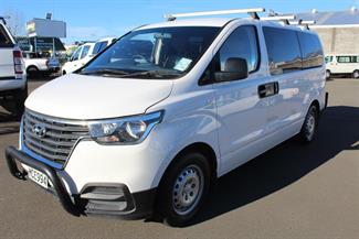 2019 Hyundai ILOAD - Thumbnail