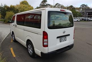 2014 Toyota Hiace - Thumbnail