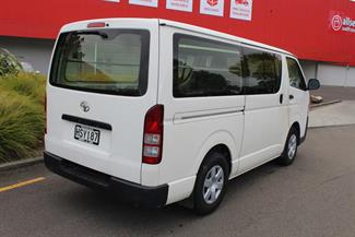 2014 Toyota Hiace - Thumbnail