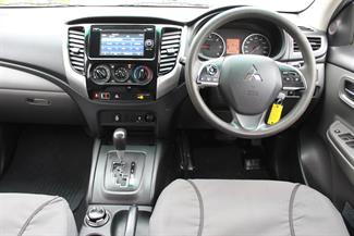 2017 Mitsubishi Triton - Thumbnail