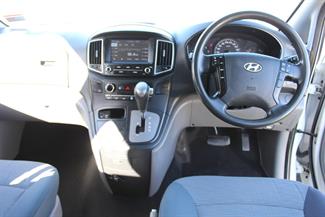 2016 Hyundai ILOAD - Thumbnail