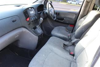 2010 Hyundai ILOAD - Thumbnail