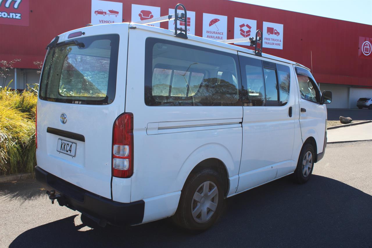 2006 Toyota Hiace