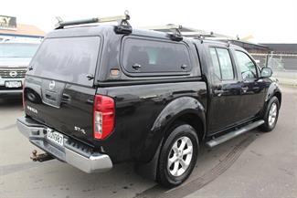 2012 Nissan Navara - Thumbnail