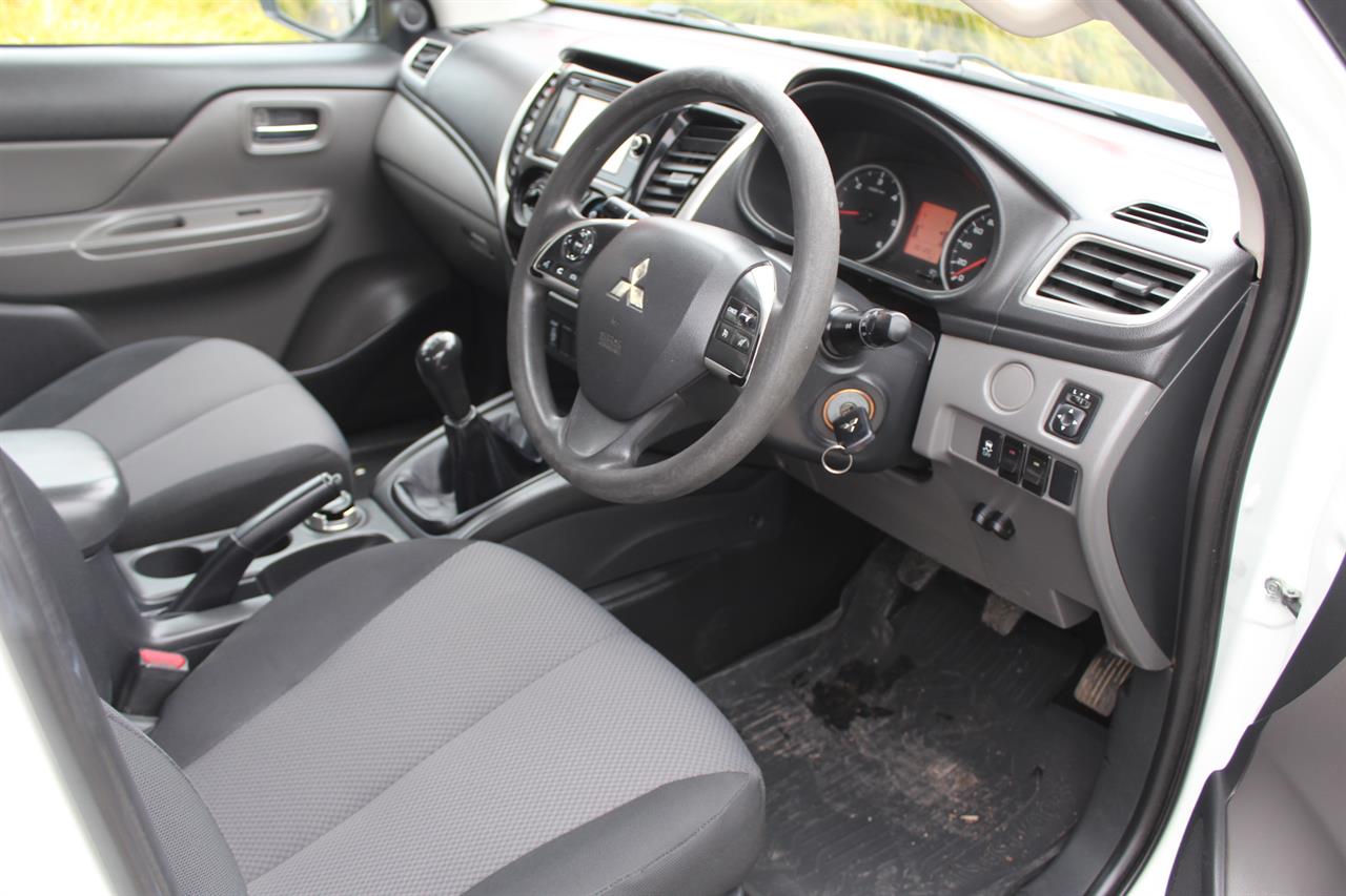2017 Mitsubishi Triton