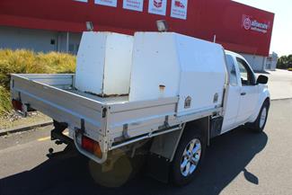 2012 Nissan Navara - Thumbnail