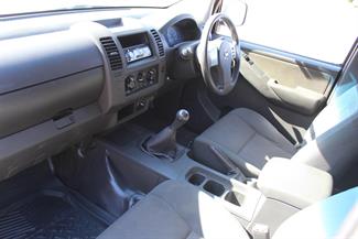2012 Nissan Navara - Thumbnail