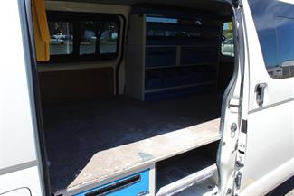 2017 Toyota Hiace - Thumbnail