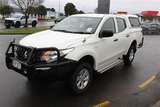 2017 Mitsubishi Triton - Thumbnail