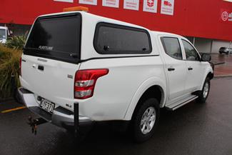 2017 Mitsubishi Triton - Thumbnail