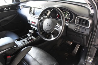 2019 Kia SORENTO - Thumbnail