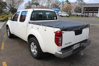 2011 Nissan Navara - Thumbnail