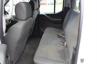 2011 Nissan Navara - Thumbnail