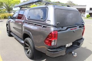 2017 Toyota Hilux - Thumbnail