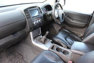 2013 Nissan Navara - Thumbnail