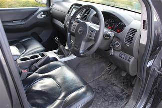 2013 Nissan Navara - Thumbnail