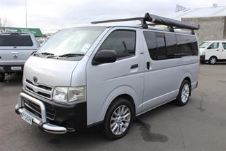 2012 Toyota Hiace - Thumbnail