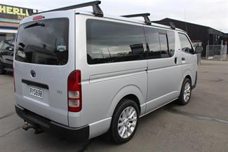 2012 Toyota Hiace - Thumbnail