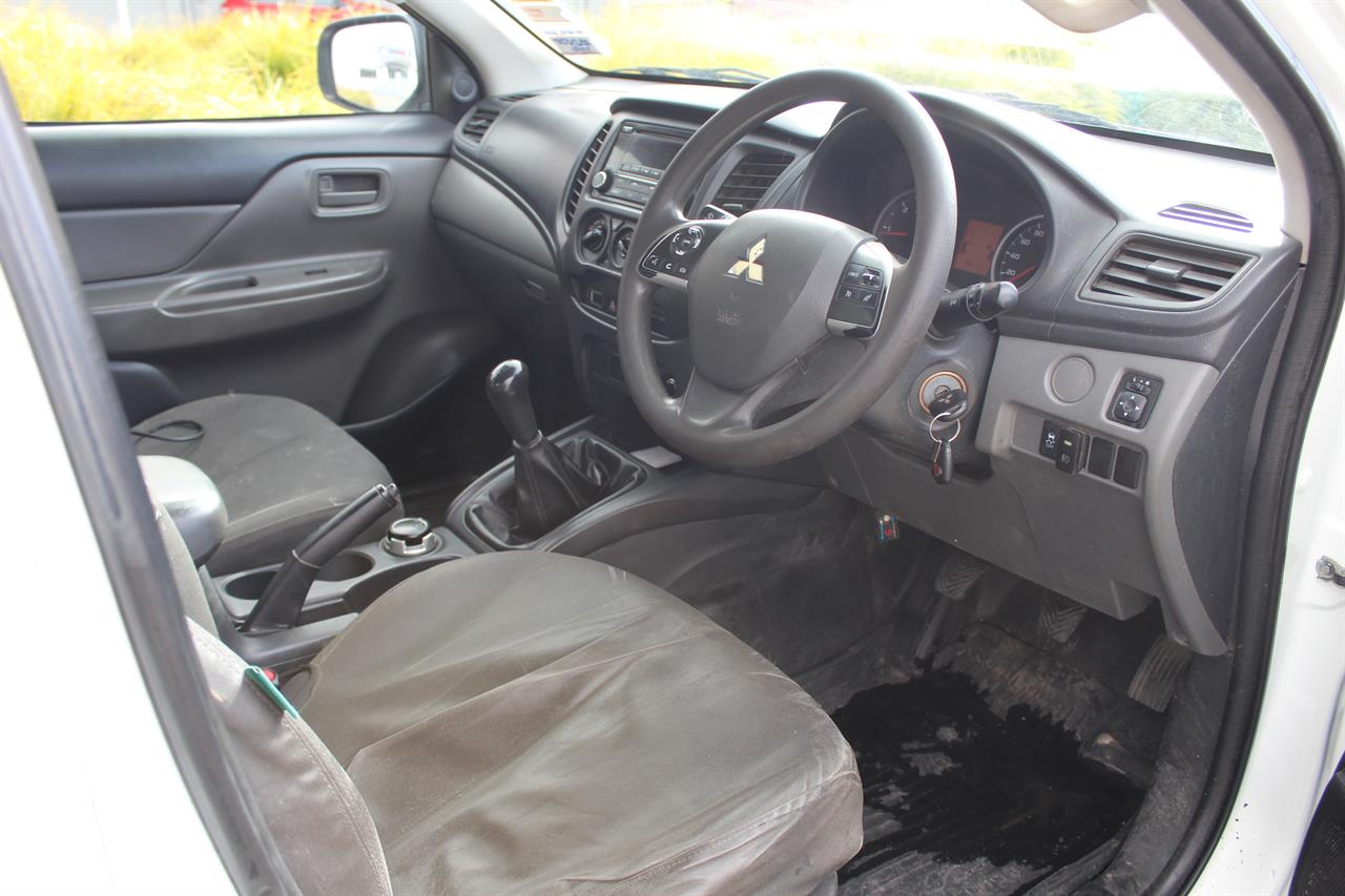 2016 Mitsubishi Triton