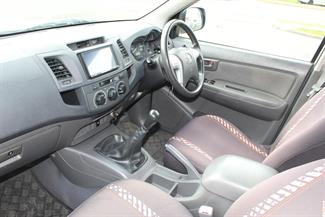 2011 Toyota Hilux - Thumbnail