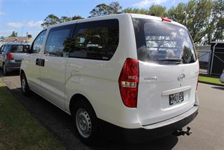 2019 Hyundai ILOAD - Thumbnail