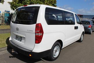 2019 Hyundai ILOAD - Thumbnail