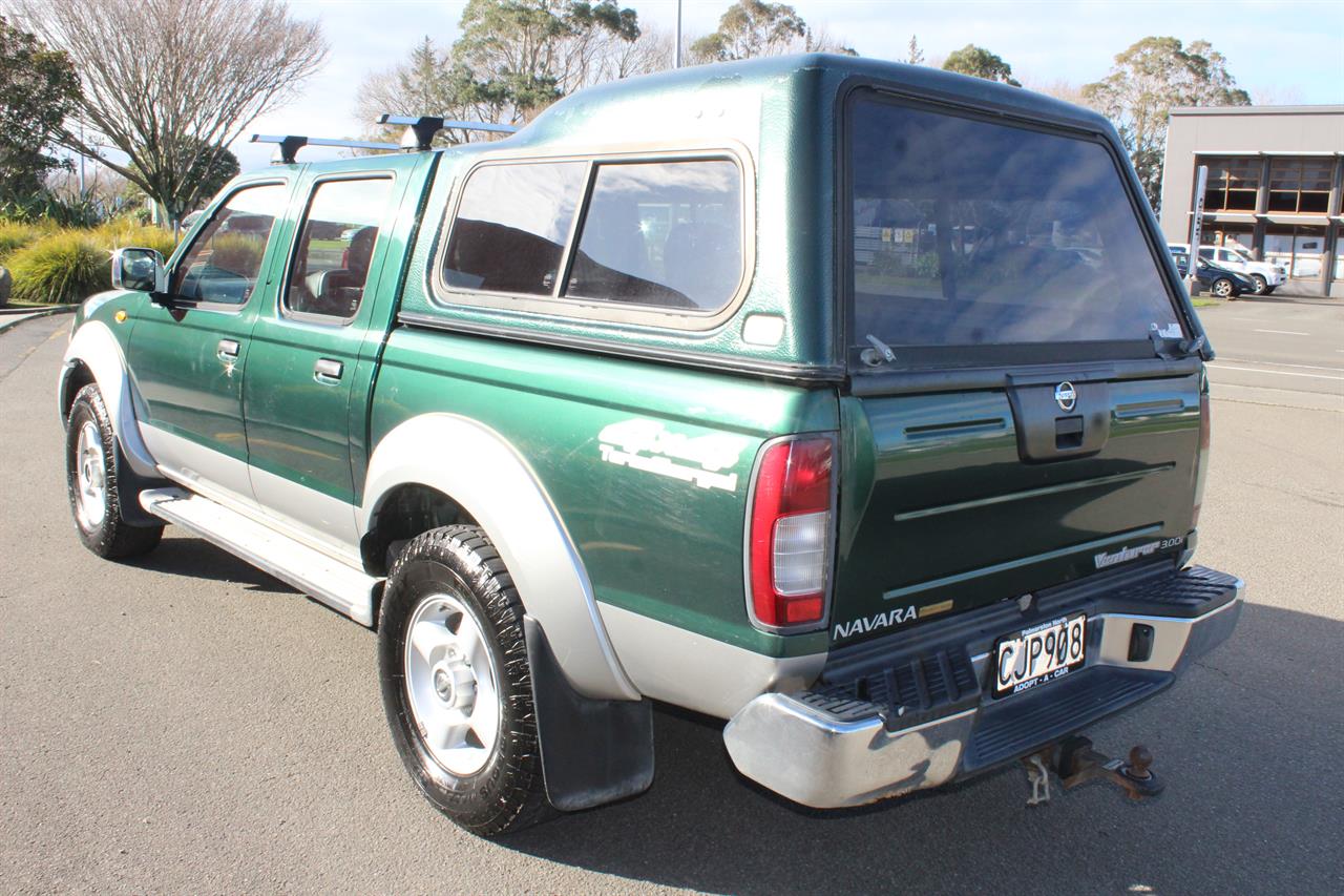 2004 Nissan Navara