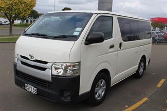 2014 Toyota Hiace - Thumbnail