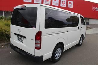 2014 Toyota Hiace - Thumbnail