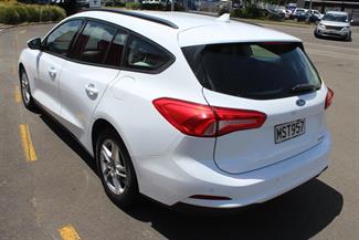 2020 Ford Focus - Thumbnail