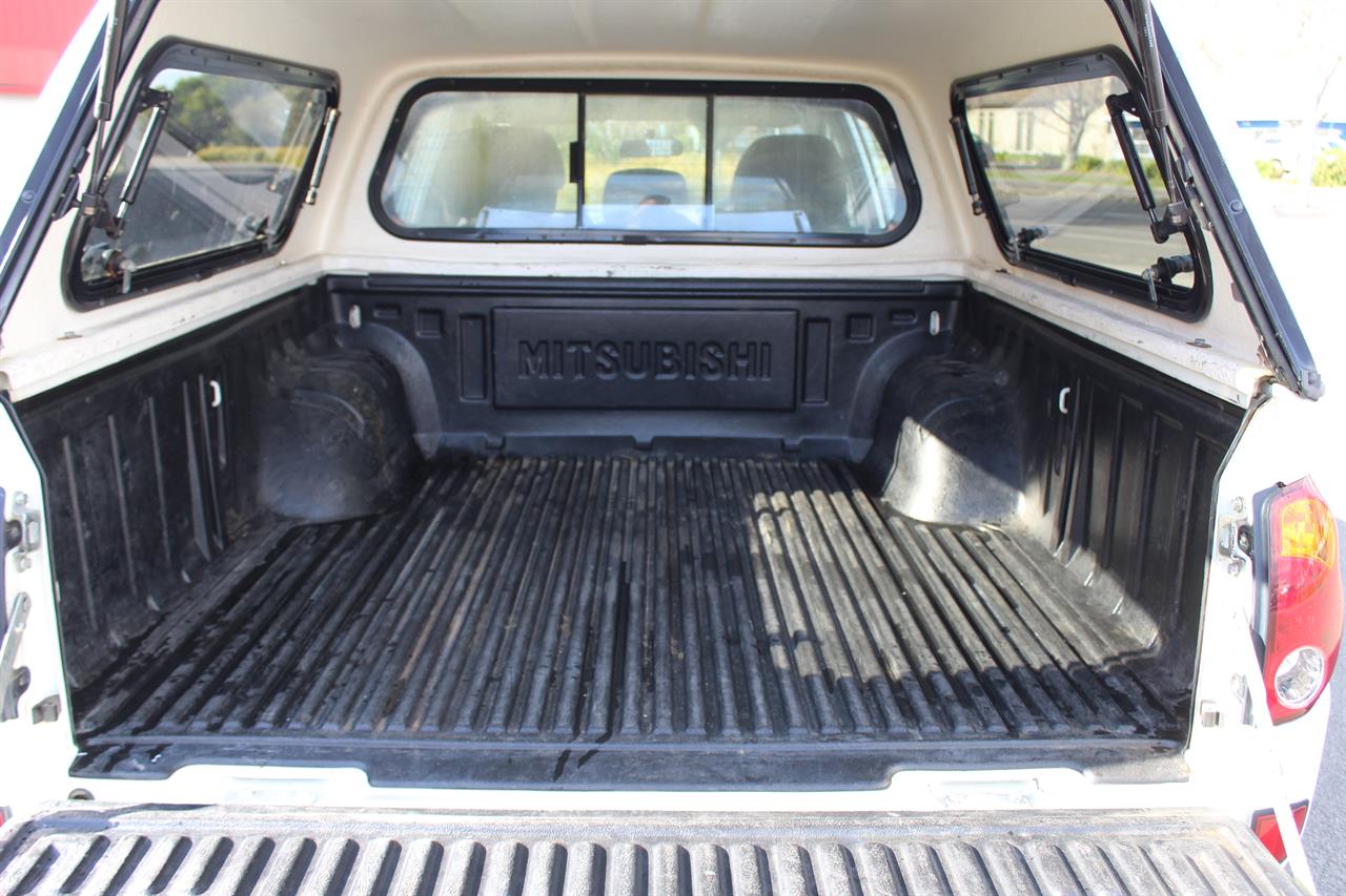 2015 Mitsubishi Triton