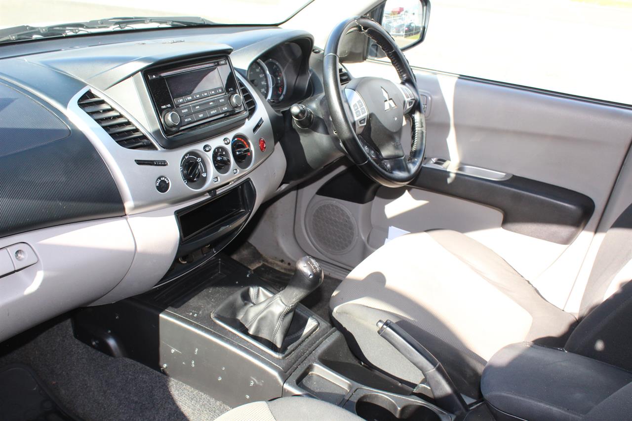 2015 Mitsubishi Triton