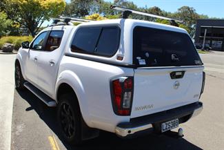 2019 Nissan Navara - Thumbnail