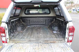 2014 Isuzu D-MAX - Thumbnail