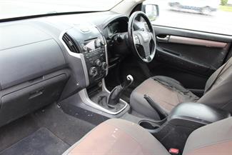 2014 Isuzu D-MAX - Thumbnail