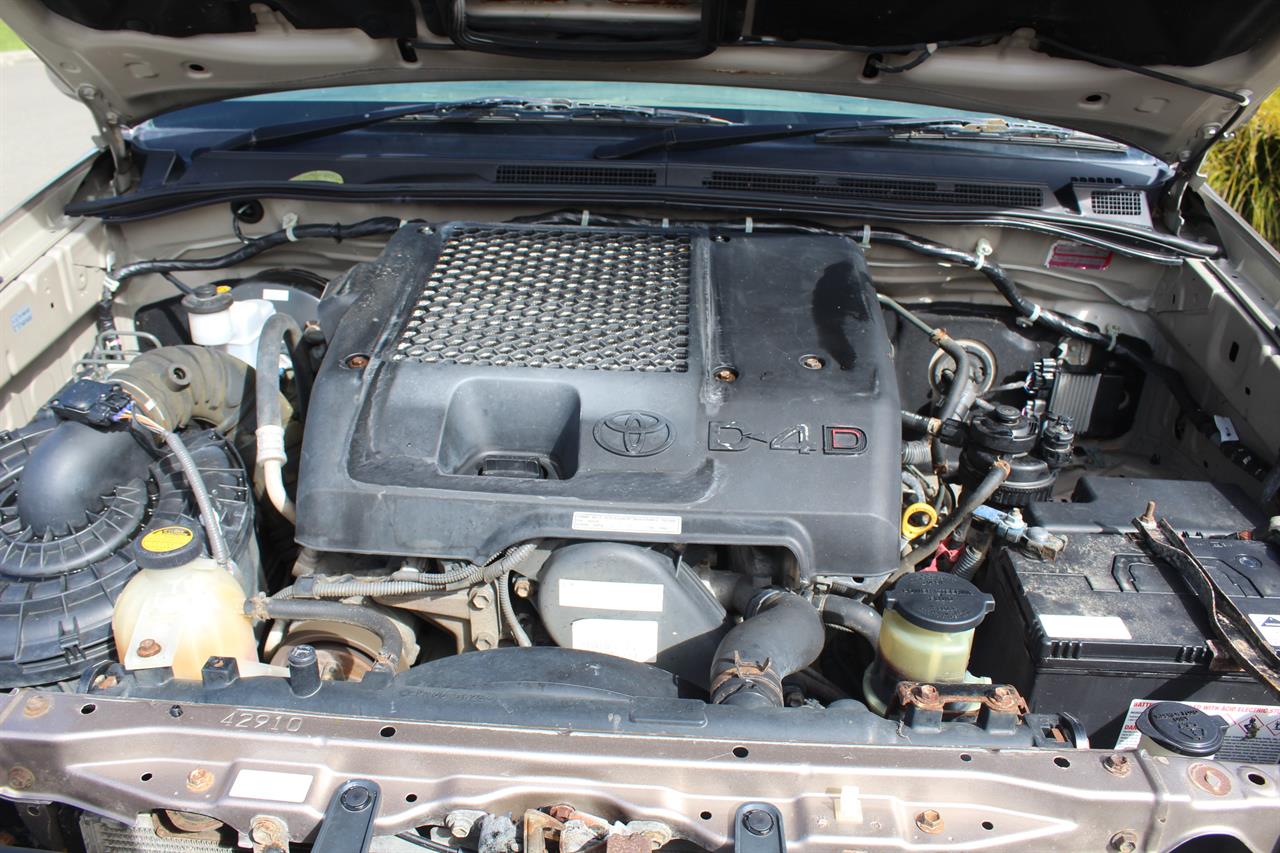 2005 Toyota Hilux