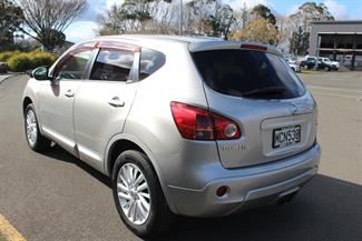 2009 Nissan Dualis - Thumbnail
